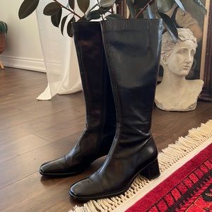 Perfect condition 90s Y2K style square toe knee high black boots